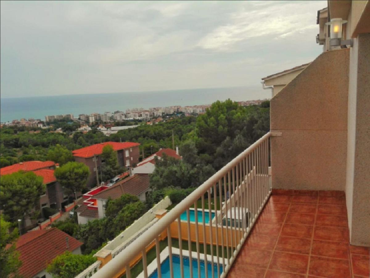 House. Casa Con Piscina Privada Calafell
