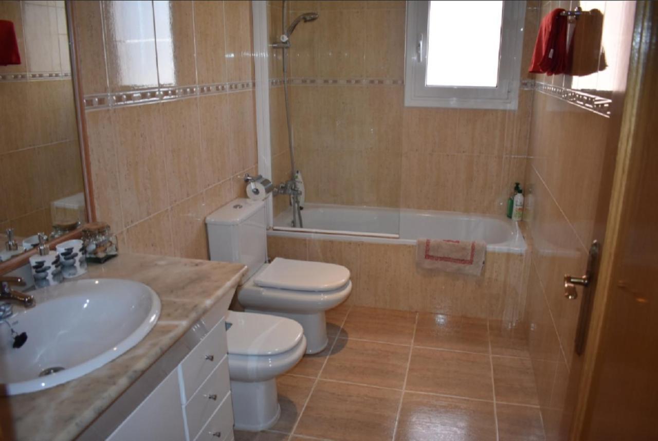 House. Casa Con Piscina Privada Hébergement de vacances Calafell