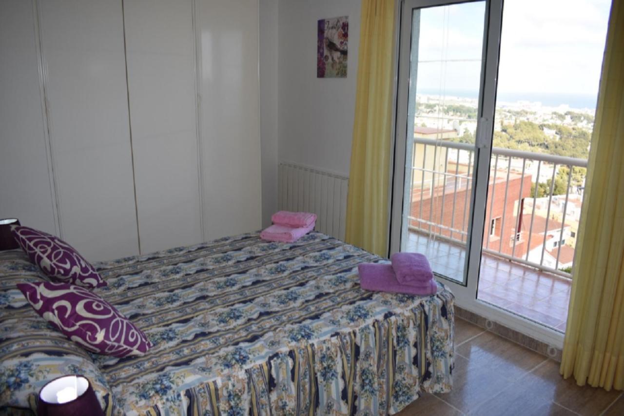 House. Casa Con Piscina Privada